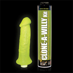 Clone A Willy Glow In The Kit foncé